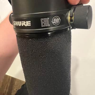 Shure SM7B Cardioid Dynamic Microphone 2001 - Present - Black image 8
