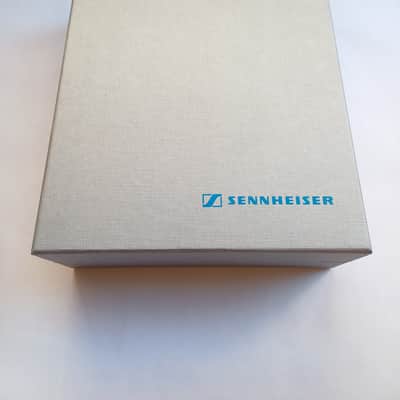 Sennheiser HD 650 High-Definition Open-Back Reference Headphones image 19