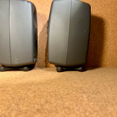 Genelec 8030A 5" Powered Nearfield Studio Monitor (Pair) 2005 - 2013 - Gray image 7