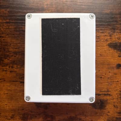 lightly-used & clean Electro-Harmonix Mel9 Tape Replay Machine 2016 - Present - White image 3