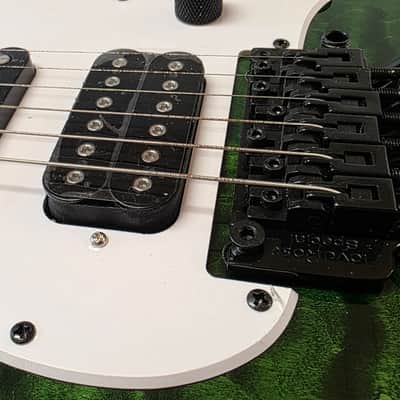 Jackson Adrian Smith SDXQM Signature BRAND NEW IN BOX! Transparent Green Burst Iron Maiden Pro Artist HSS FR Floyd Rose San Dimas Super Strat with Fender Stratocaster headstock SDQX AAA Quilt Top Quilted Maple image 10