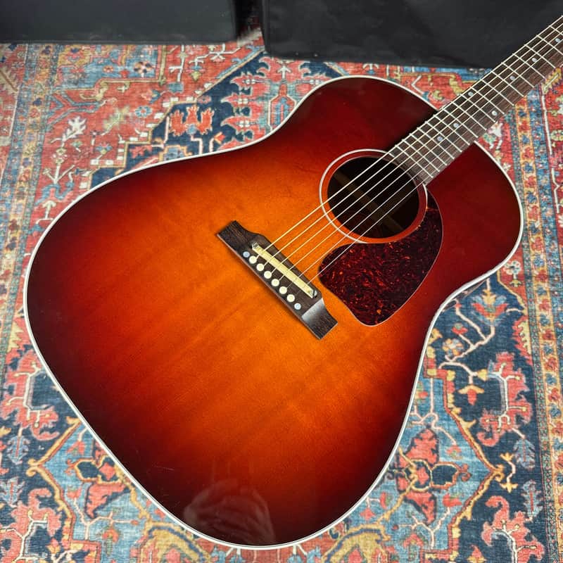 *Video* Gibson '64 J-45 ADJ Dealer Exclusive for Fuller's Guitars Cherry Sunburst - 2000 image 1