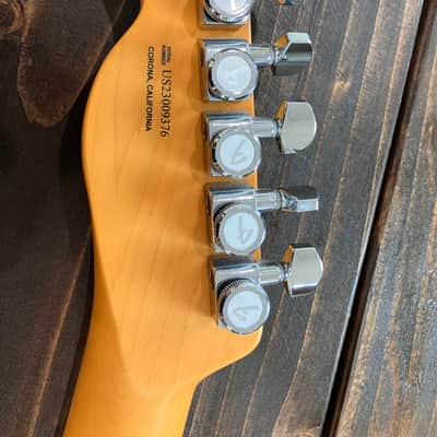 Fender American Ultra Telecaster 2023 - Arctic Pearl image 4