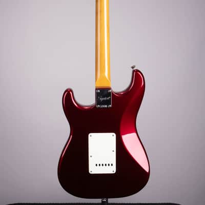 Squier Classic Vibe '60's Stratocaster - Candy Apple Red image 4
