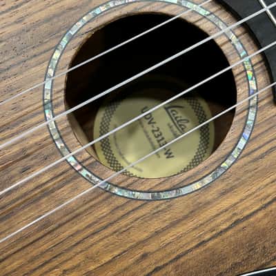 LAILA UDV2313W Walnut Matt concert ukulele + cover image 6