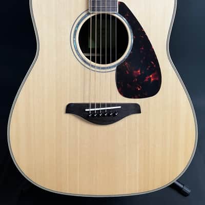 Yamaha FG830 Solid Top Dreadnought Acoustic Guitar Gloss Natural image 2
