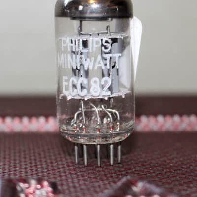 AMPEREX 12AU7 HOLLAND ECC82 GF2 BUGLE BOY ERA SHORT PLATE HALO GETTER TIGHT BALANCE TEST NOS VINTAGE 1963 FOR PHILIPS MINIWATT image 1