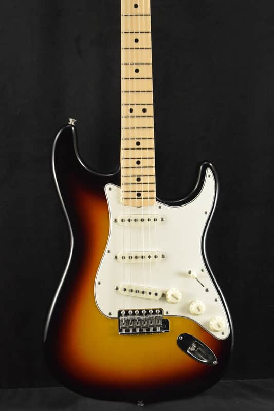 Mint Fender Custom Shop 1968 Stratocaster DLX Closet Classic 3-Color Sunburst image 1