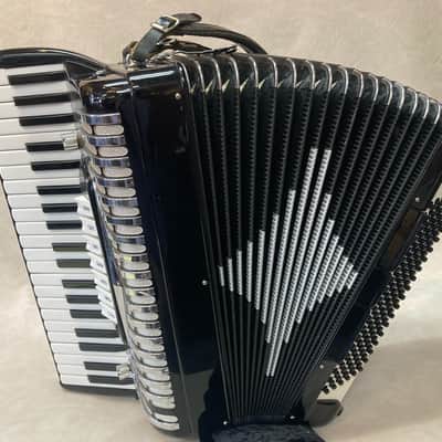 IMPERIAL D95S 3-REED ACCORDION WITH MICROPHONE #CIMM313 image 5