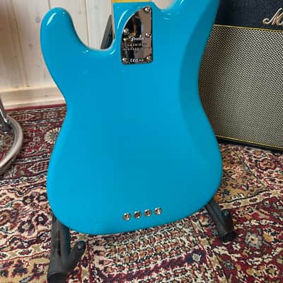 Fender American Pro II P Bass MN 2024 - Miami Blue image 6