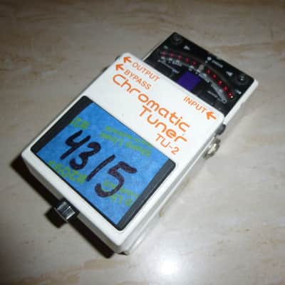 Boss TU-2 Chromatic Tuner (Dark Gray Label) 1998 - 2009 - White image 1