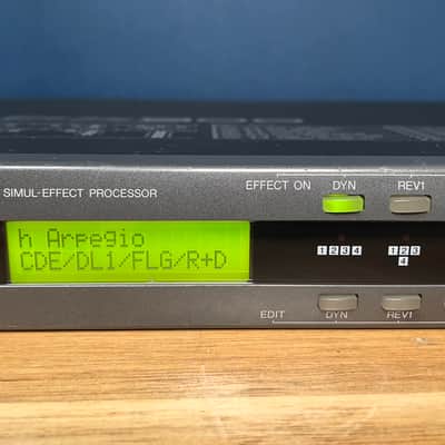 Yamaha FX900 Multi-Effects Processor image 2