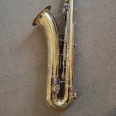 Conn Baritone Saxophone 1983 - Lacquer image 3