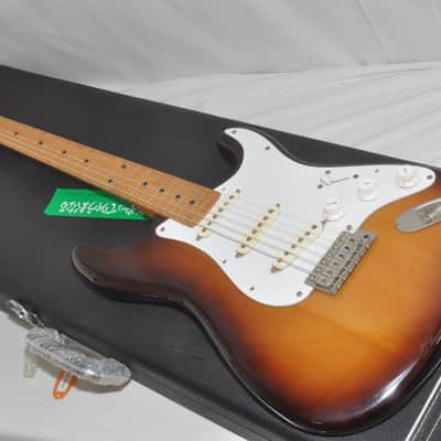 Fernandes FST-70 Stratocaster Electric Guitar Ref No 7036 image 1