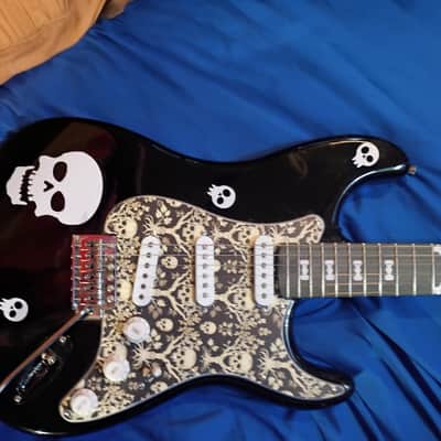 rockjam Strat style 2026 - Black with custom vinyl wrap image 5