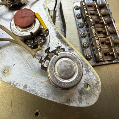 Fender Stratocaster 1963 - Body only refin image 13