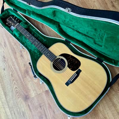 Martin Standard Series D-28 Natural image 18