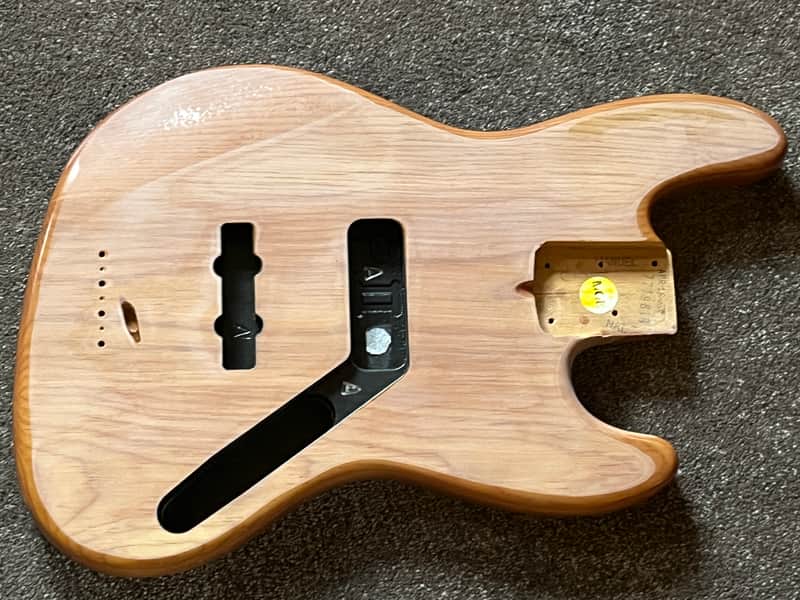Fender American Professional II Jazz bass body - base coat image 1