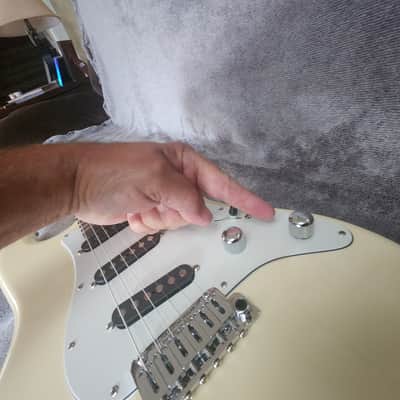 Schecter Custom 2015 vintage White Sale Ends 1/23 image 4