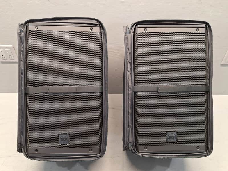 RCF ART-910-AX (PAIR) w/Covers image 1