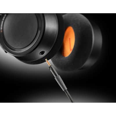Neumann NDH 20 Closed-back Studio Headphones - Black Edition image 11