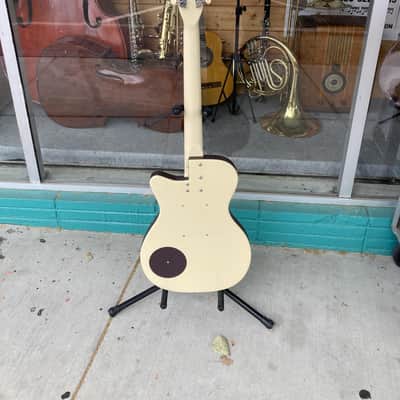 Consignment 1998 Danelectro Reissue U2 Made in Korea - White w/ Sitar Mod & Levy's Gig bag (Speer, J) image 4