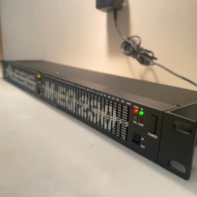Immagine Alesis M-EQ-230 Dual 1/3 Octave Precision Equalizer — Rackmount EQ — Good Condition 1995 - Black - 9