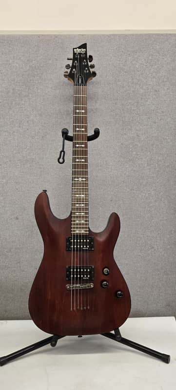 Schecter Diamond Series Omen 6 Walnut Satin Electric Guitar 2012 Ready To Play