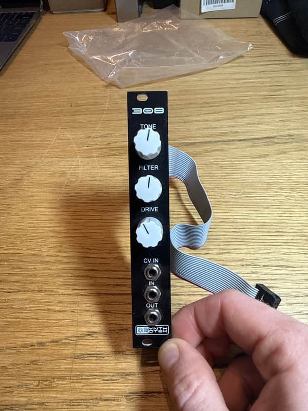 Synthrotek 308 Distortion