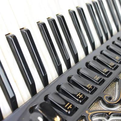 2863 - Black Beltuna Leader V Piano Accordion LMMMH 45 120 image 2