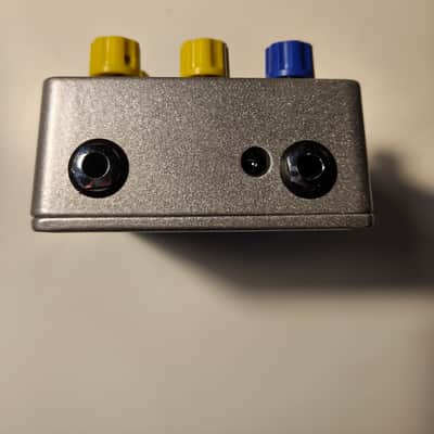 Oneder Effects Less Than Jake Signature Pedal - Silver metallic - limited edition image 4