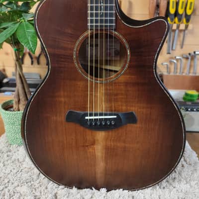 Taylor Builder's Edition K24CE Grand auditorium - 2023 image 1