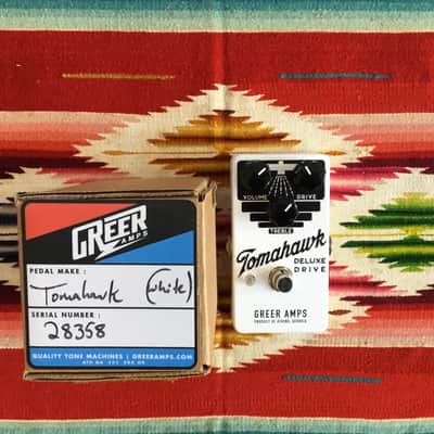 Greer Tomahawk (White) Deluxe Drive image 3