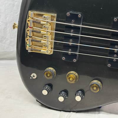 Ibanez MC924 mc 924 Musician 4-string Bass with Case - MIJ Made In Japan 1983 - Metallic Black image 5