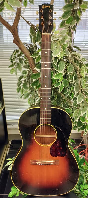 Gibson LG-2 1946 - 1962 | Reverb Canada