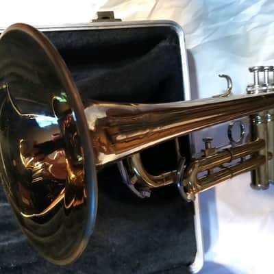 Conn Director Bb Trumpet, case/MP, USA, Very Good Condition image 8