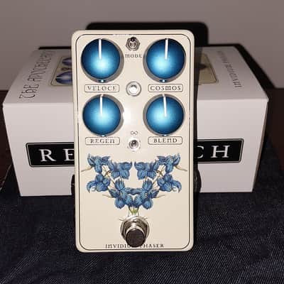 Red Witch Invidium Phaser image 2