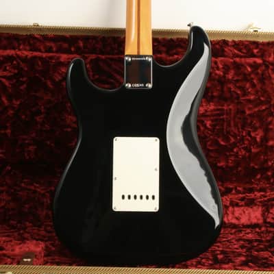 Fender American Vintage II 1957 Stratocaster Maple Fingerboard Black V2448088 image 2