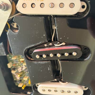 Fender Eric Clapton Artist Series Stratocaster with Vintage Noiseless Pickups 2000 Black image 19