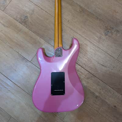 Fender American Ultra Stratocaster Limited Edition with Ebony Fretboard 2023 - Bubble Gum Metallic image 5
