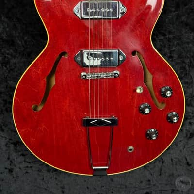 Gibson ES 330 TD from 1969 in cherry red finish with case image 3