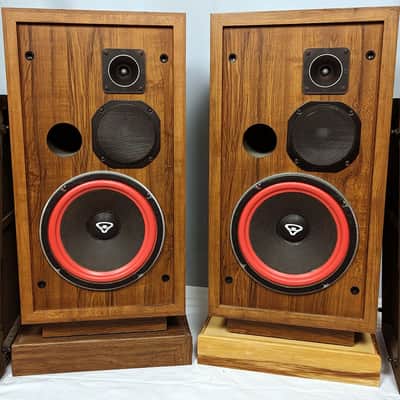 Cerwin Vega D3 3-Way 10" Speakers w/ Stands - 1980s - Beautiful Pair Bild 25