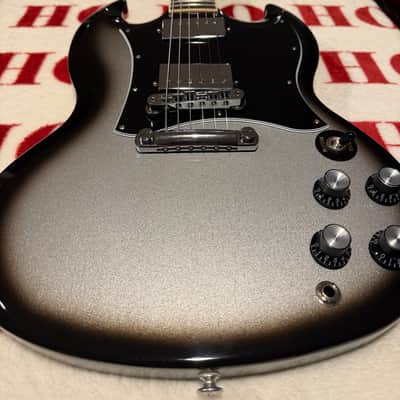 Gibson SG 2024 - Silverburst image 4