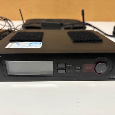 Shure SLX4 with SLX1 beltpack and Sennheiser ME104 cardioid tie clip mic 2005 - black steel with plastic beltpack image 2