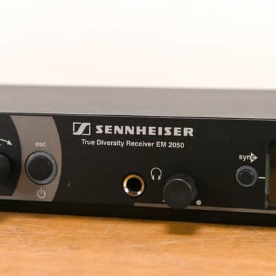 Sennheiser EM 2050 Dual-Channel Wireless Receiver Aw Range: 516-558 MHz CG01X8Y image 5