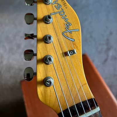 Fender MIJ Traditional '60s Telecaster Custom 2018 - 2020 - 3-Color Sunburst image 7