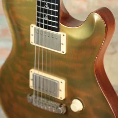 NIK HUBER Redwood Dolphin Exceptional Curly 1-piece Top - Summer NAMM 2013 - Translucent Gold Top Semi-Gloss image 14