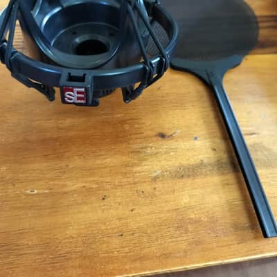 sE Electronics X1 Large Diaphragm Cardioid Condenser Microphone 2010 - 2017 - Black image 3