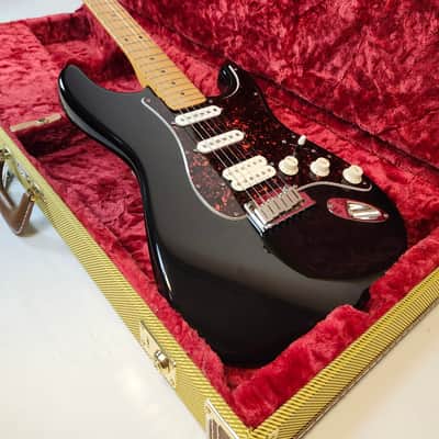Pre Owned Vintage 1997 Fender U.S. Lone Star Stratocaster, Hot Rod Series, HSS, Black, w/Tweed HSC image 2