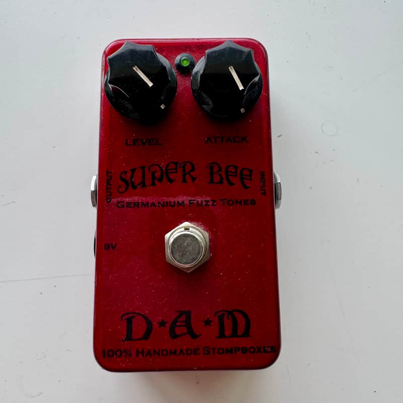 DAM Super Bee Red #67 (2010) – Early Serial – Rare Handbuilt Fuzz – Mint image 1
